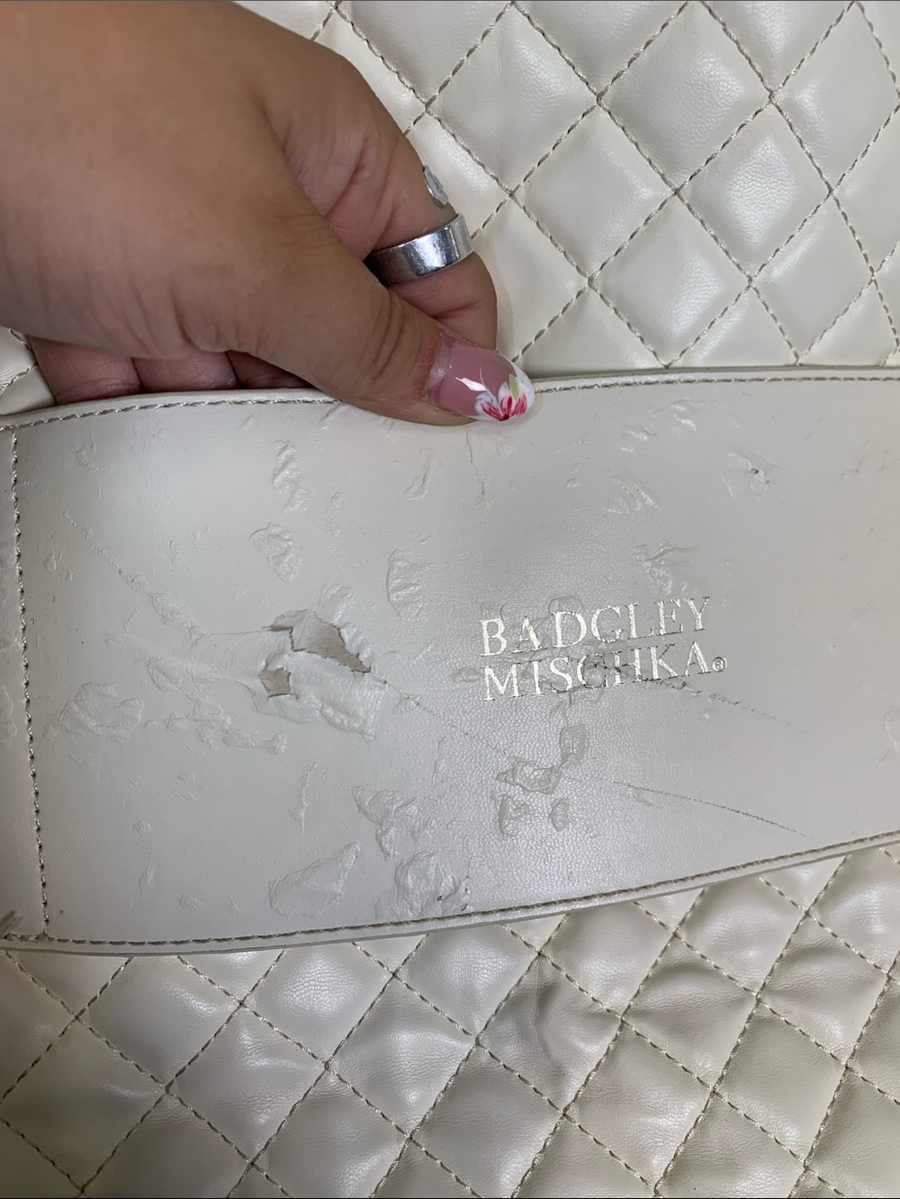 Badgley Mischka Cream Quilted Chain-Handle Tote - Picture 5 of 9